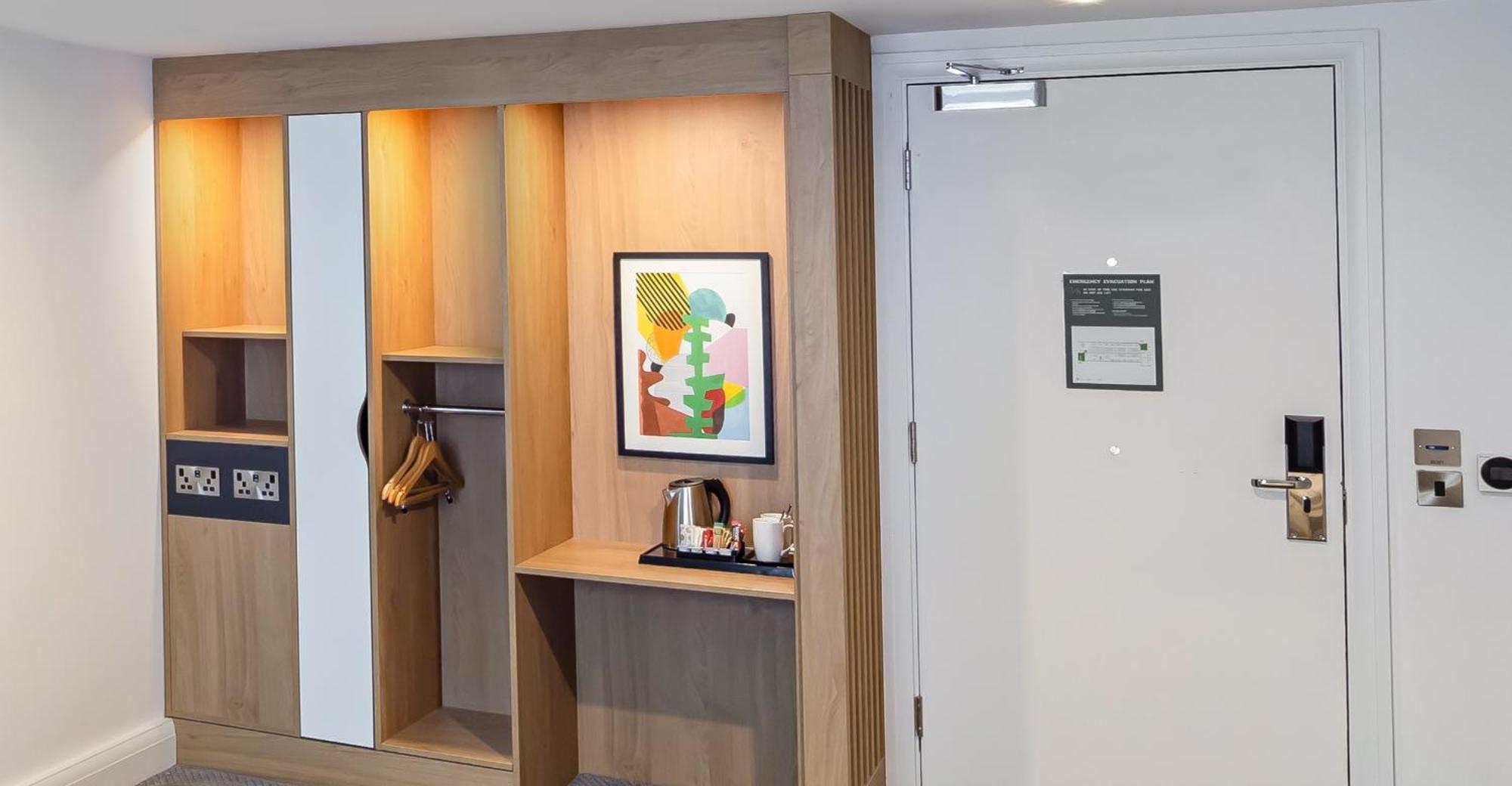 Holiday Inn Coventry M6, J2 By Ihg Esterno foto